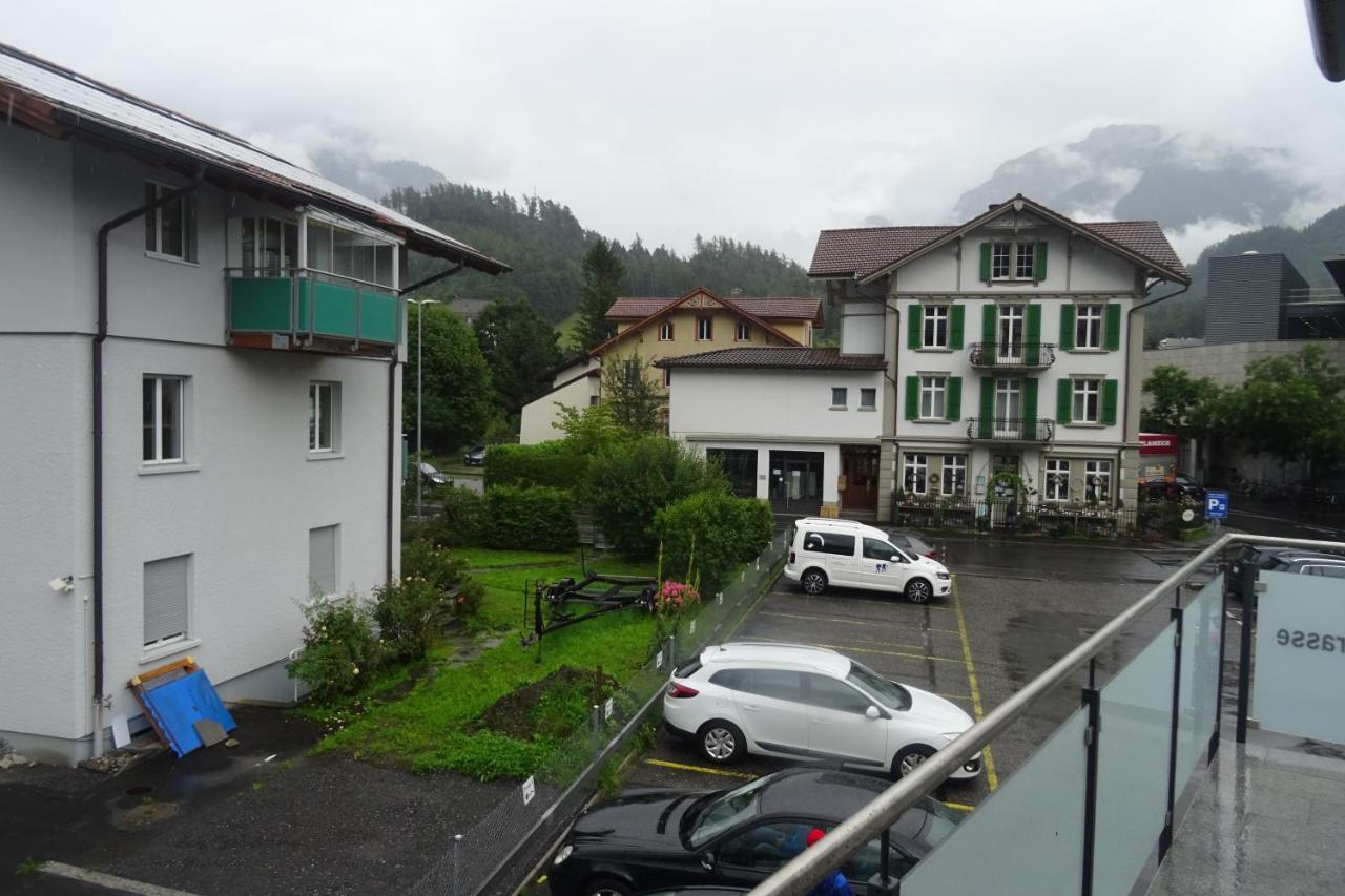 The Golf Apartments Interlaken Eksteriør billede